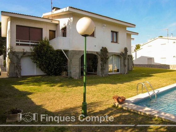 Foto 2 de Venta de chalet en Costa Daurada - Sant Gaietà de 5 habitaciones con terraza y piscina