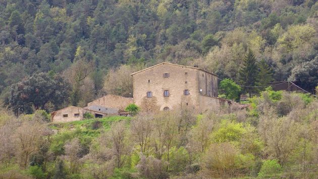 Foto 2 de Venta de casa rural en Castellterçol de 4 habitaciones con jardín