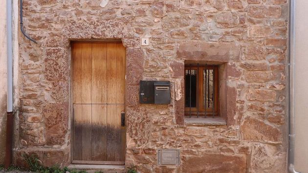 Foto 2 de Venta de casa adosada en calle Sant Pere de 2 habitaciones con terraza