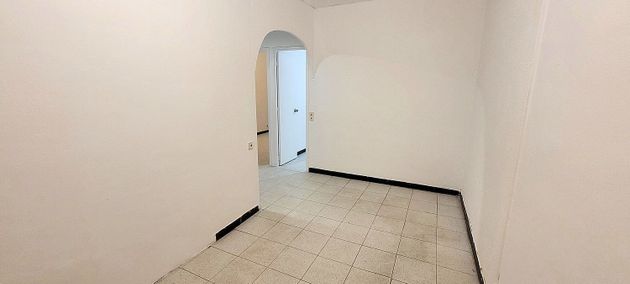 Foto 2 de Pis en venda a El Raval de 2 habitacions i 51 m²
