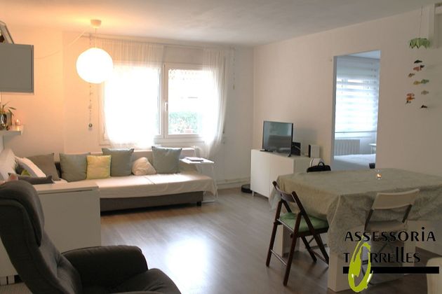 Foto 2 de Pis en venda a Torrelles de Llobregat de 3 habitacions amb aire acondicionat i calefacció