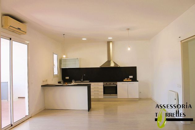 Foto 1 de Casa en venda a Torrelles de Llobregat de 2 habitacions amb terrassa i balcó