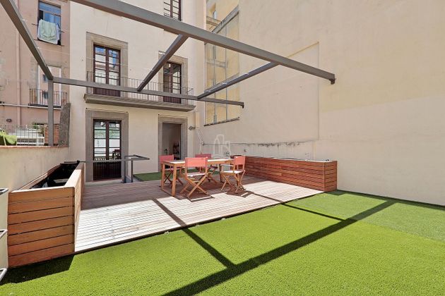 Foto 1 de Pis en lloguer a El Raval de 2 habitacions amb terrassa i jardí