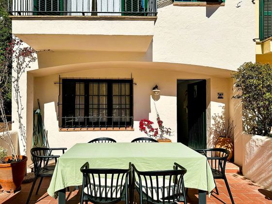Foto 2 de Casa en lloguer a calle Catalonia de 4 habitacions amb terrassa i garatge