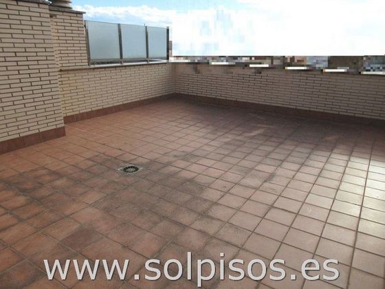 Foto 1 de Àtic en venda a Centre - Prat de Llobregat, El de 3 habitacions amb terrassa i garatge