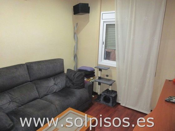 Foto 2 de Venta de piso en Centre - Prat de Llobregat, El de 3 habitaciones con aire acondicionado y calefacción