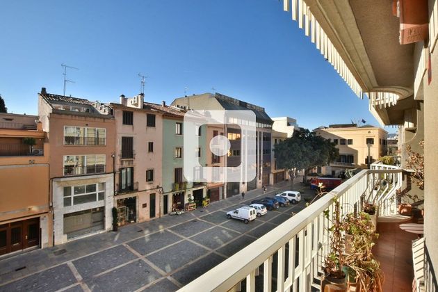 Foto 2 de Piso en venta en Centre - Mataró de 3 habitaciones con balcón y aire acondicionado