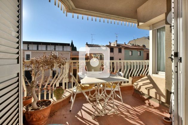 Foto 2 de Pis en venda a Centre - Mataró de 3 habitacions amb balcó i aire acondicionat