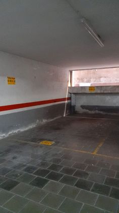 Foto 1 de Alquiler de garaje en calle Buscarons de 14 m²