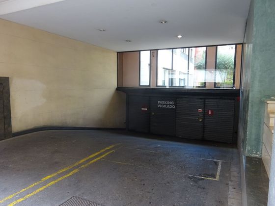 Foto 2 de Venta de garaje en calle Vilamur de 10 m²
