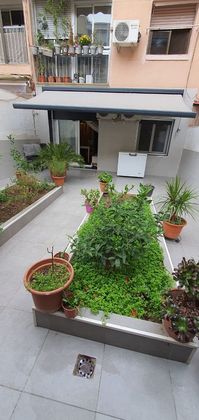 Foto 1 de Piso en venta en Fondo de 3 habitaciones con terraza y jardín