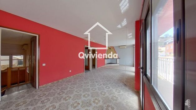Foto 2 de Venta de piso en Poble Nou - Torreromeu - Can Roqueta de 6 habitaciones con terraza y garaje