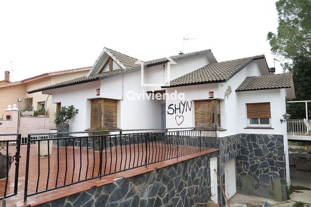 Foto 1 de Venta de casa en Lliçà d´Amunt de 4 habitaciones con piscina y garaje