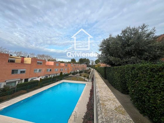 Foto 1 de Venta de casa en Can Casablanques de 4 habitaciones con piscina y garaje