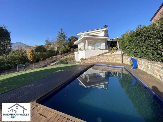 Foto 1 de Venta de casa en Lliçà d´Amunt de 5 habitaciones con terraza y piscina