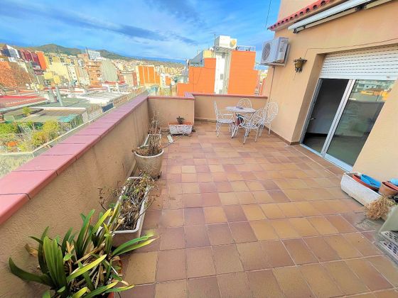Foto 1 de Dúplex en venta en Sant Andreu de Palomar de 3 habitaciones con terraza y calefacción