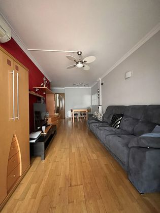 Foto 1 de Dúplex en venda a La Sagrera de 6 habitacions amb aire acondicionat i calefacció