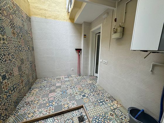 Foto 2 de Venta de piso en El Poble Sec - Parc de Montjuïc de 1 habitación con calefacción