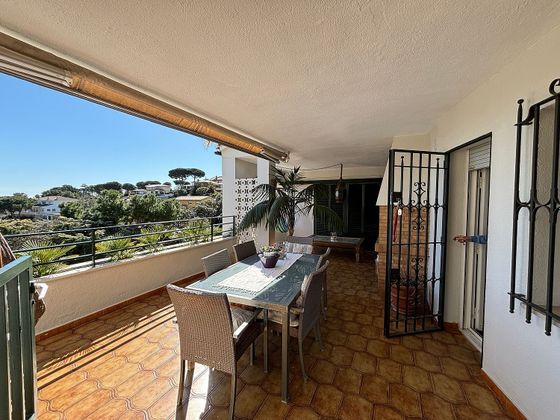 Foto 2 de Xalet en venda a Cabrils de 4 habitacions amb terrassa i piscina