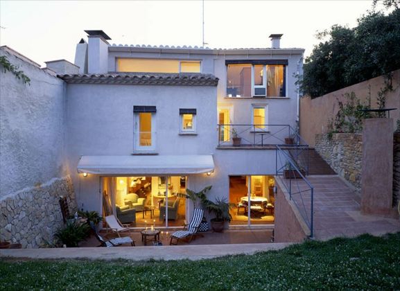 Foto 2 de Venta de casa en Begur de 3 habitaciones con terraza y piscina