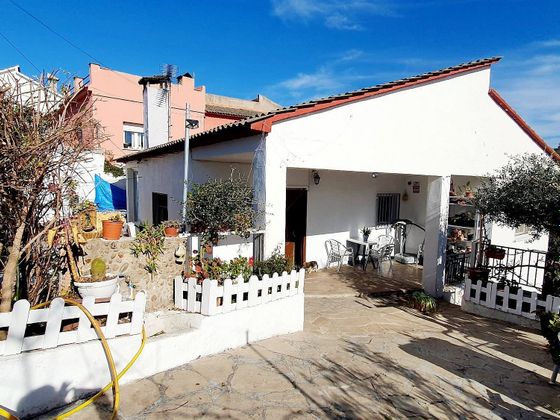 Foto 1 de Chalet en venta en Hostalets de Pierola, Els de 3 habitaciones con terraza y jardín