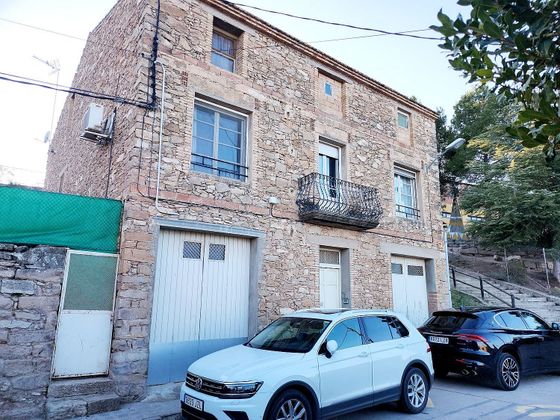 Foto 2 de Alquiler de chalet en Sant Martí de Tous de 4 habitaciones con terraza y garaje