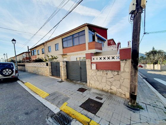 Foto 1 de Venta de casa adosada en Vallbona d´Anoia de 3 habitaciones con terraza y garaje