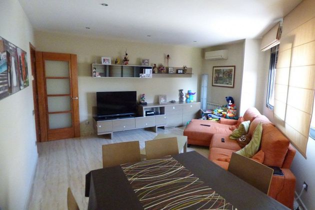 Foto 1 de Piso en venta en Òdena de 3 habitaciones con terraza y aire acondicionado