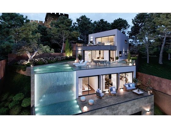 Foto 1 de Casa en venda a Montmar de 4 habitacions amb terrassa i piscina