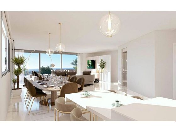 Foto 2 de Casa en venta en Montmar de 4 habitaciones con terraza y piscina