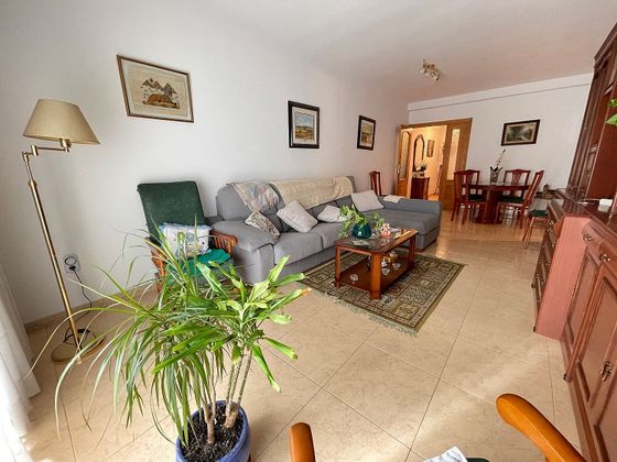 Foto 2 de Piso en venta en El Raval - Safaretjos de 3 habitaciones con balcón y aire acondicionado