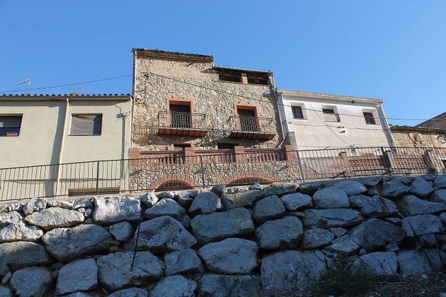Foto 1 de Casa en venda a calle Maçanet de 5 habitacions amb terrassa i balcó