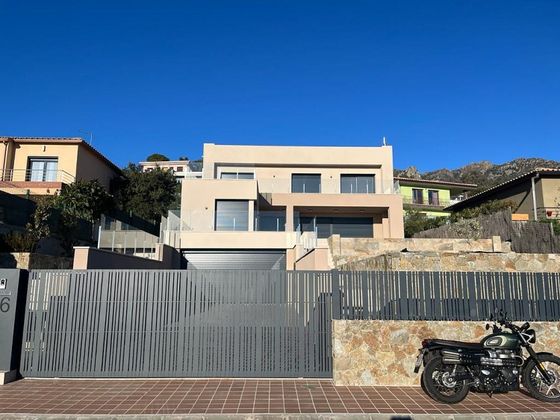 Foto 1 de Xalet en venda a avenida Mas Oriol de 4 habitacions amb terrassa i piscina