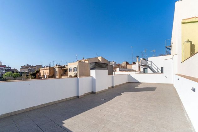 Foto 1 de Dúplex en venda a calle Sant Pau de 3 habitacions amb terrassa i balcó