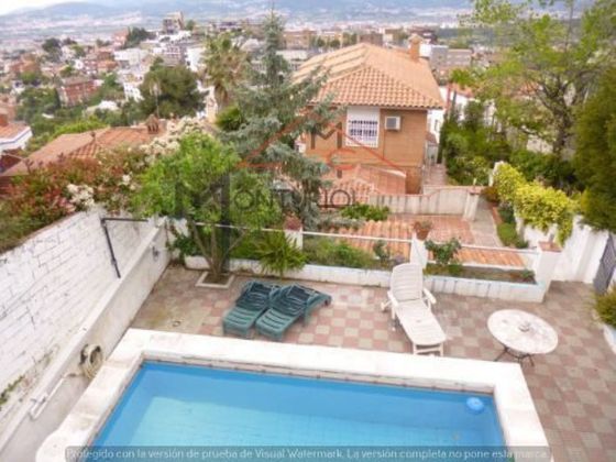 Foto 1 de Xalet en venda a Ciutat Diagonal - La Miranda - La Mallola de 7 habitacions amb terrassa i piscina