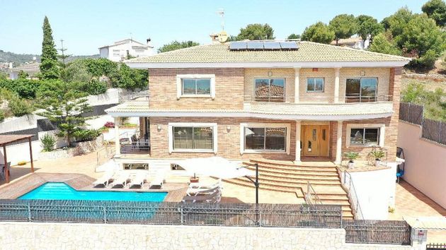 Foto 2 de Casa en venda a Residencial de 7 habitacions amb terrassa i piscina