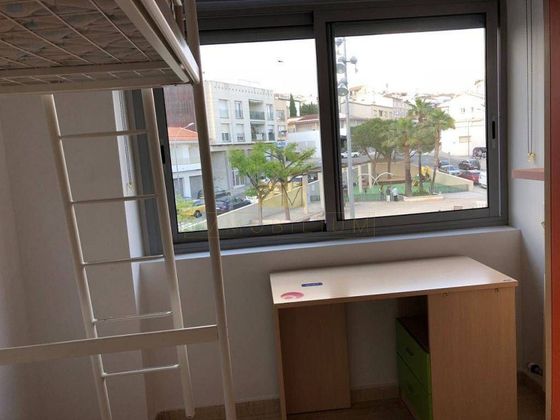 Foto 2 de Dúplex en venda a Sant Pere de Ribes Centro de 3 habitacions amb garatge i balcó