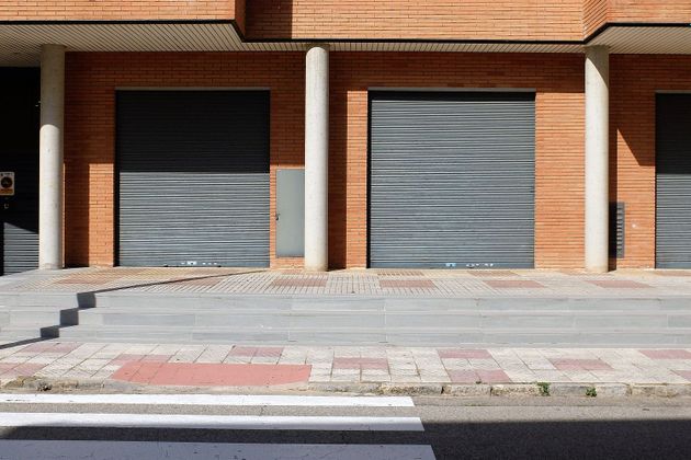 Foto 1 de Alquiler de local en calle Víctor Català de 54 m²