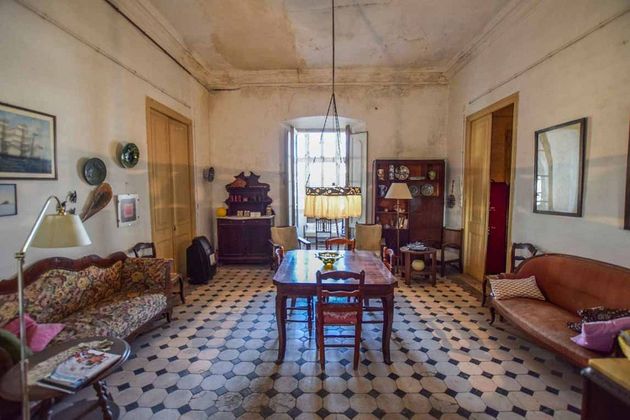 Foto 1 de Casa adossada en venda a Cadaqués de 6 habitacions amb terrassa i jardí
