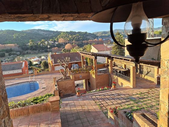 Foto 2 de Venta de chalet en Arenys de Munt de 6 habitaciones con terraza y piscina