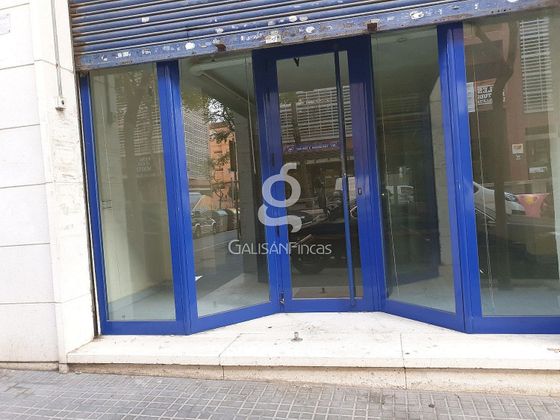 Foto 2 de Venta de local en calle De Mossèn Andreu con aire acondicionado