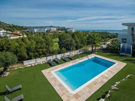 Foto 1 de Chalet en venta en Can Girona - Terramar - Can Pei - Vinyet de 7 habitaciones con terraza y piscina