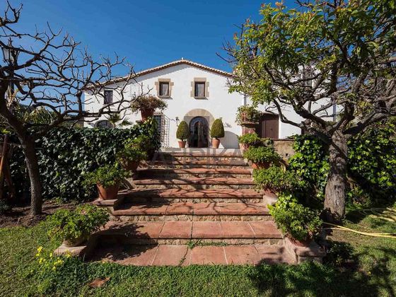 Foto 1 de Casa rural en venda a Cabrera de Mar de 11 habitacions amb terrassa i piscina