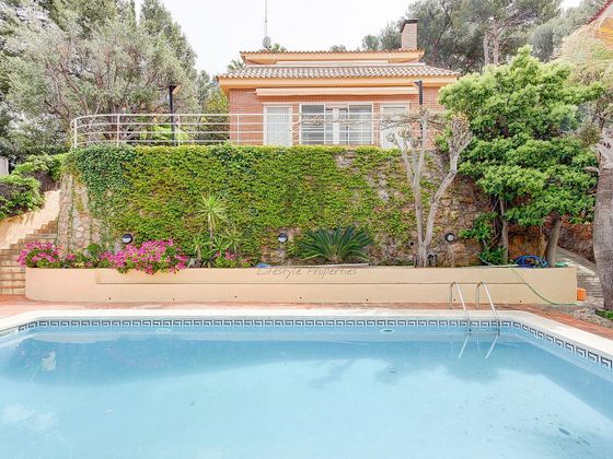 Foto 1 de Venta de chalet en El Poal de 7 habitaciones con terraza y piscina
