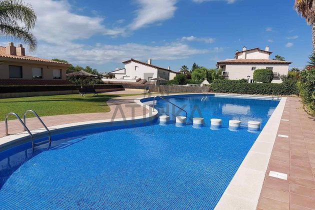Foto 2 de Àtic en venda a Levantina - Montgavina - Quintmar de 2 habitacions amb terrassa i piscina