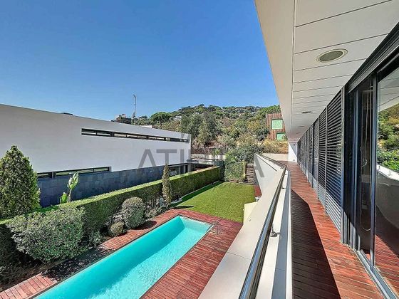 Foto 2 de Venta de chalet en Premià de Dalt de 4 habitaciones con terraza y piscina