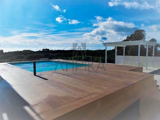 Foto 1 de Àtic en venda a Gavà Mar de 4 habitacions amb terrassa i piscina