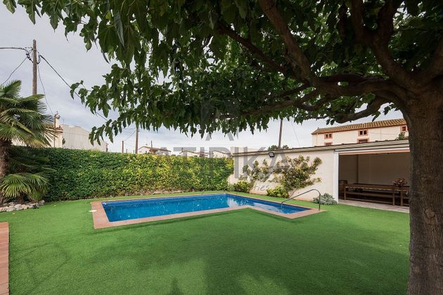 Foto 1 de Casa en venta en Sant Martí Sarroca de 7 habitaciones con terraza y piscina
