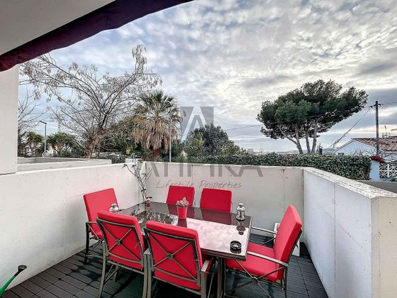 Foto 2 de Casa en venda a Masnou de 4 habitacions amb terrassa i piscina