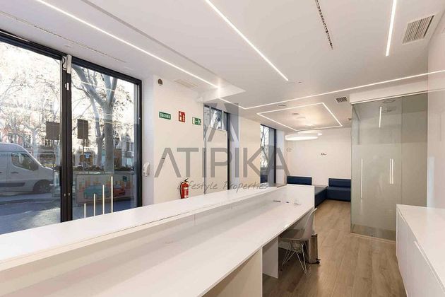 Foto 1 de Alquiler de local en Vila de Gràcia con aire acondicionado y ascensor